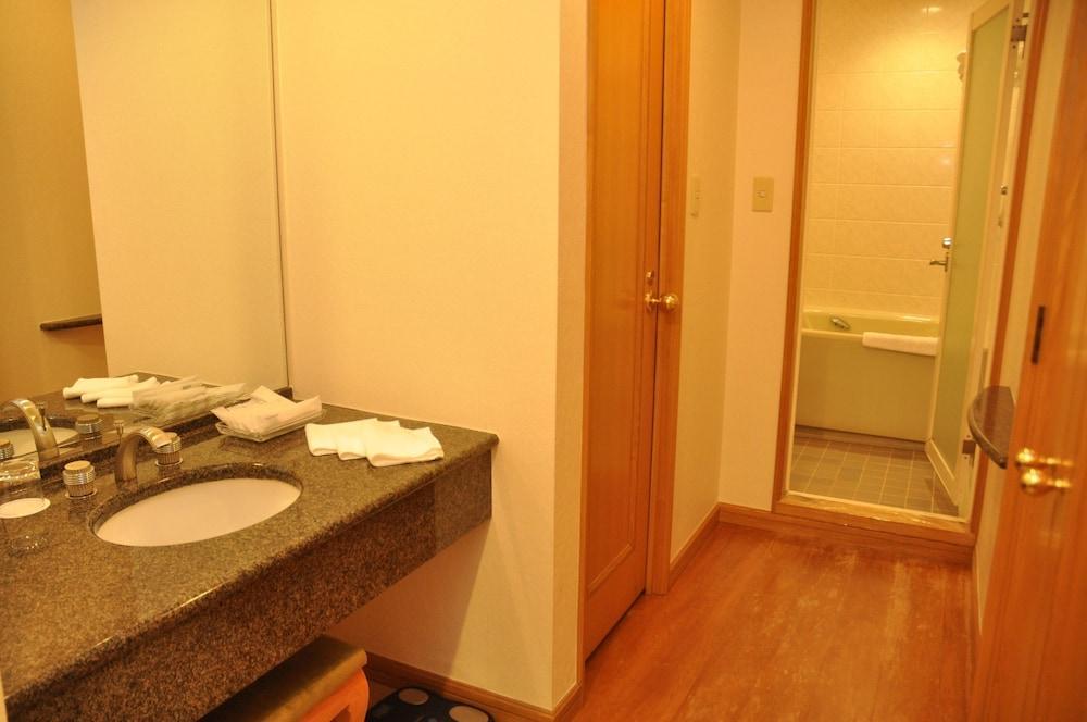 Hotel Cadenza Tokyo Bagian luar foto